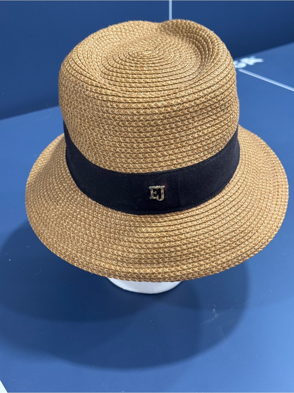 Eric Javits Women's Classic Squishee Fedora Hat - Picture 6 of 11
